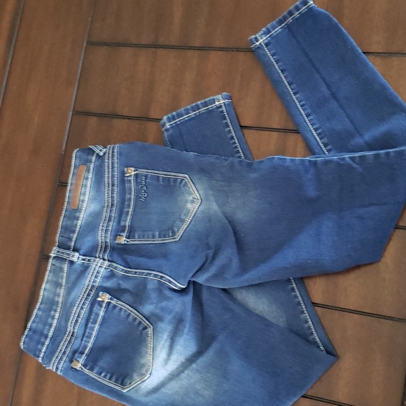 Ariya Jeans (WJ11) - Picture 4 of 5